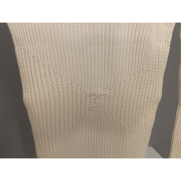 Chanel Cream Ribbed Knit Sweater With Button Shoulder Detail & Textured Design - Picture 5 of 15